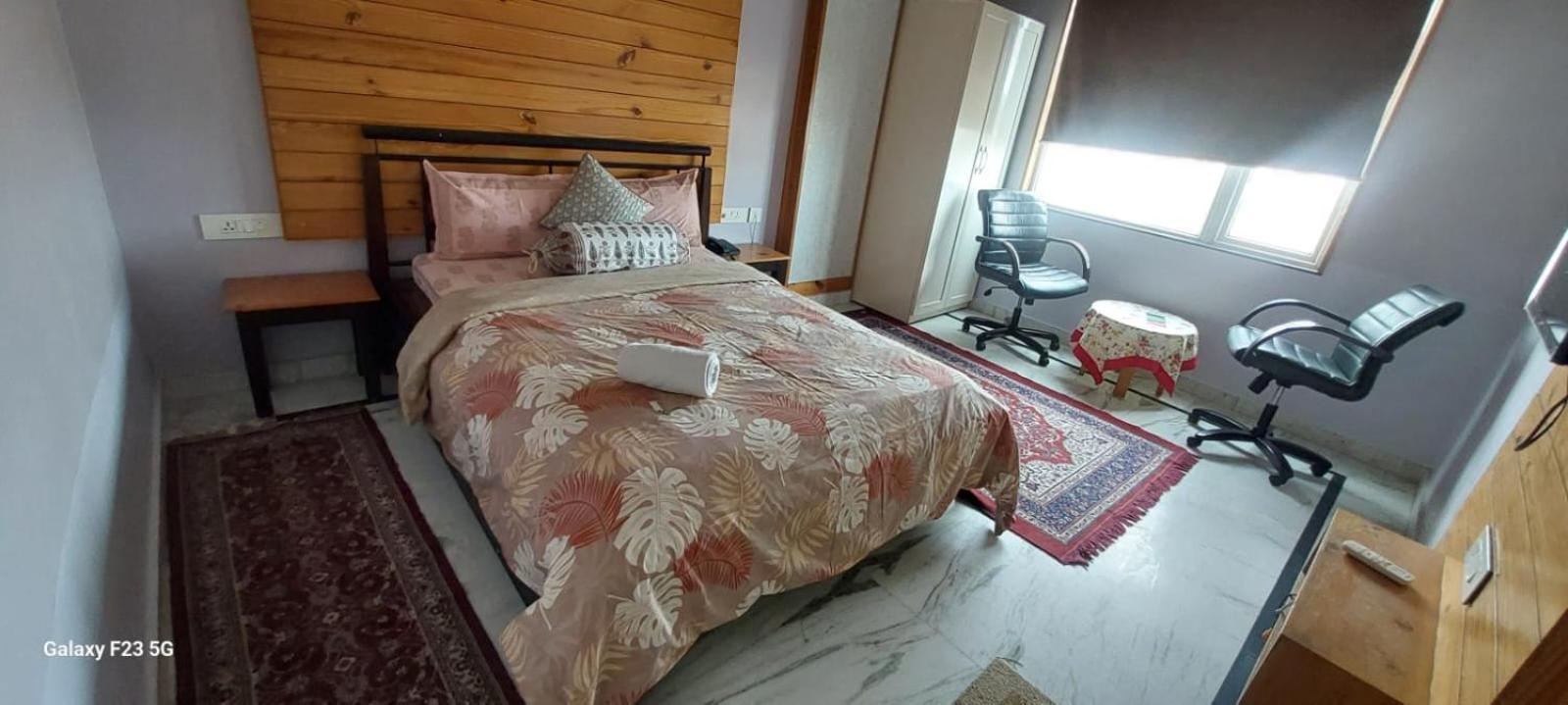 Jaipur The Lodge B&B Bagian luar foto