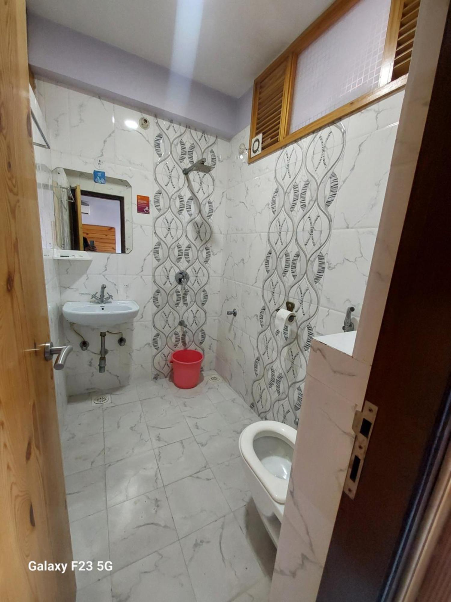Jaipur The Lodge B&B Bagian luar foto