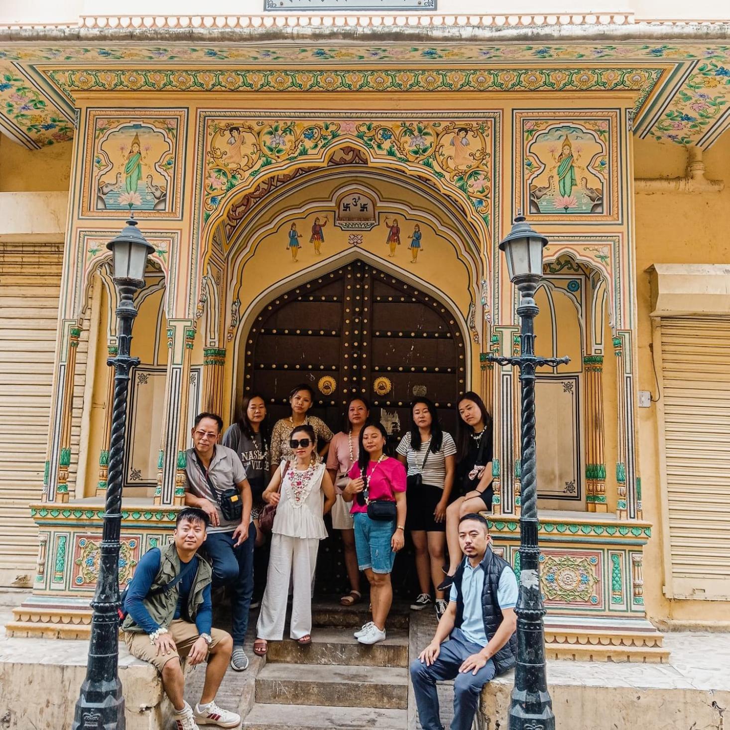 Jaipur The Lodge B&B Bagian luar foto